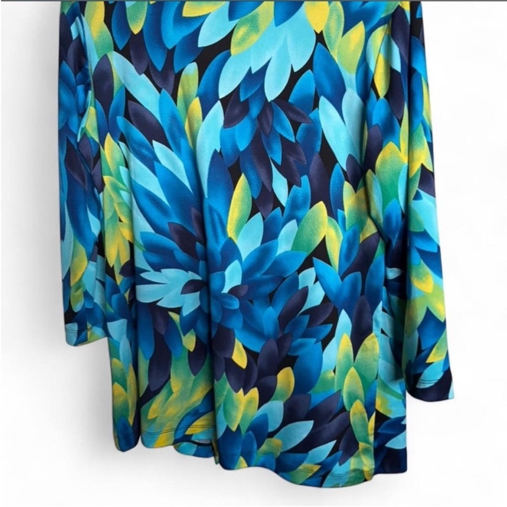 Blue & Green Feather-Print Tie-Front 2-In-1 Blouse - Picture 7 of 8